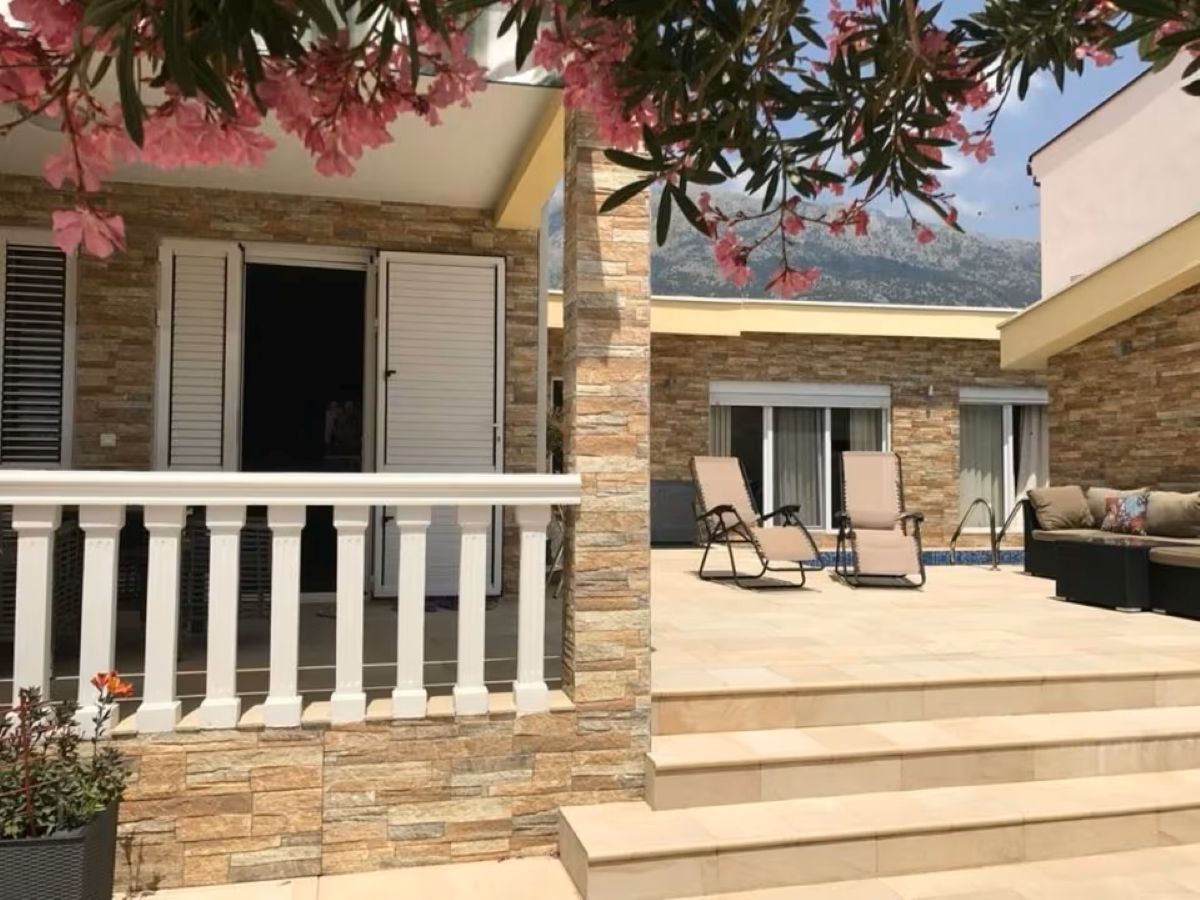 Вилла в Добра воде, Черногория, 300м2 - стоимость 340&nbsp;000€ - Ref: 80423 фото 9
