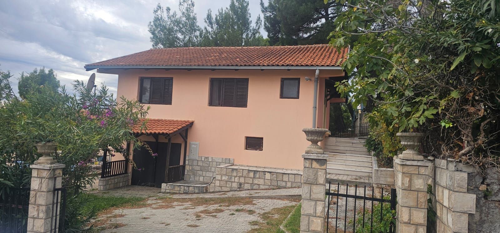 Вилла в Баре, Черногория, 130м2 - стоимость 180&nbsp;000€ - Ref: 80864 фото 2