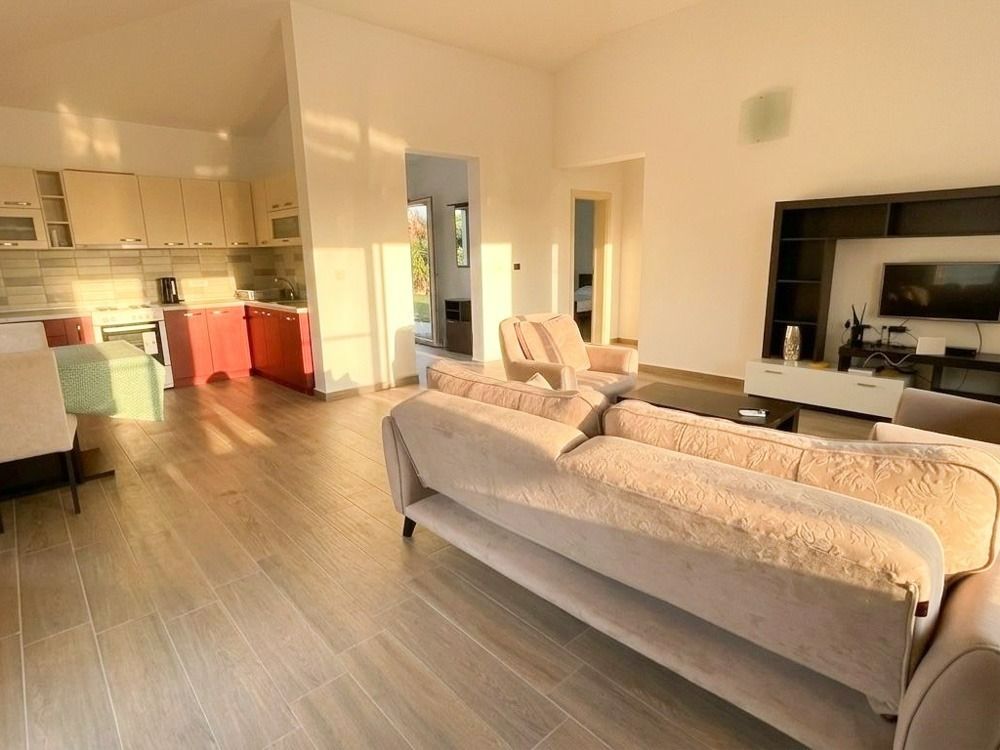 Коттедж в Баре, Черногория, 116м2 - стоимость 215&nbsp;000€ - Ref: 80916 фото 8