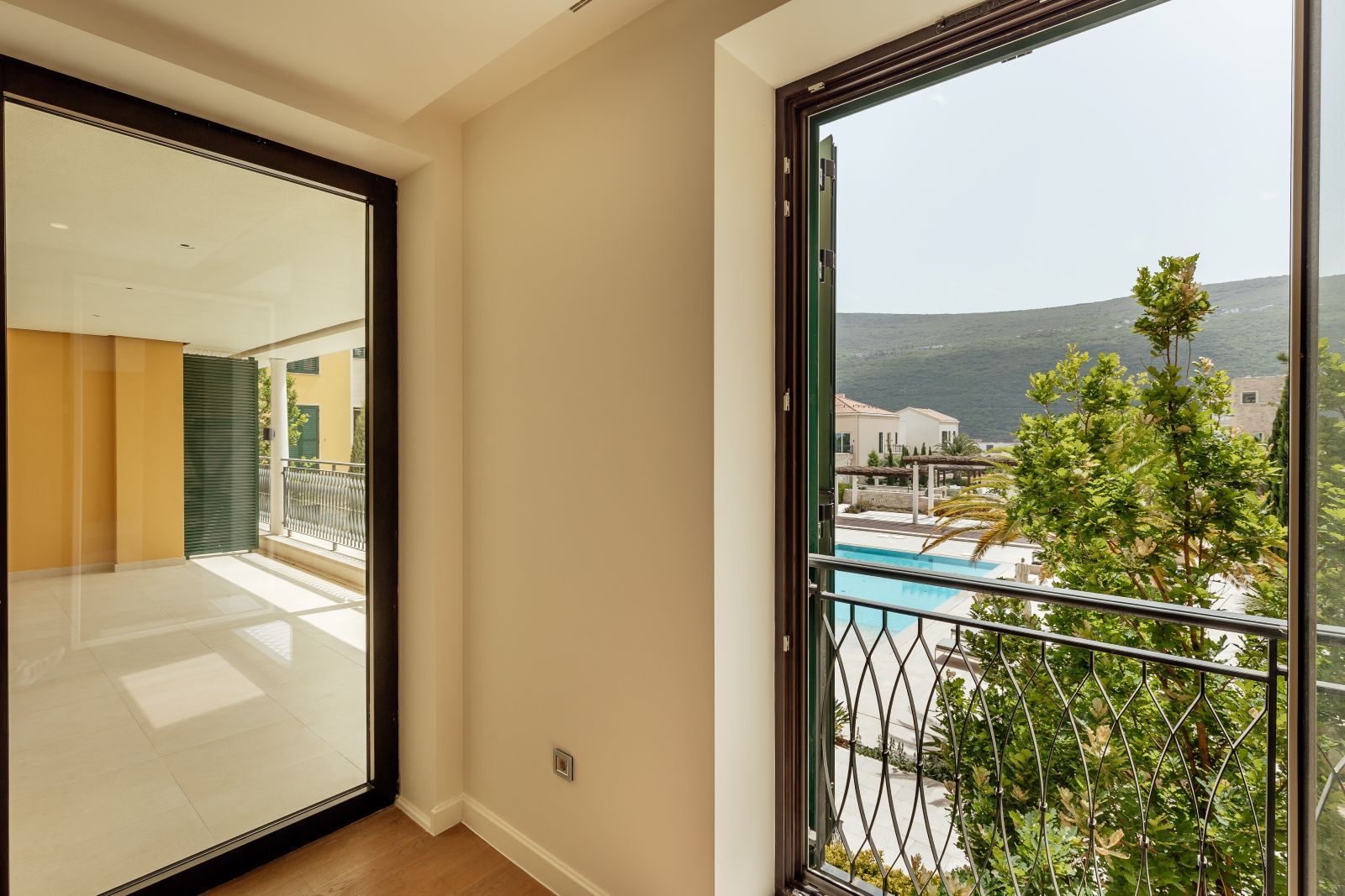 Апартаменты в Герцег-Нови, Черногория, 171м2 - стоимость 1&nbsp;385&nbsp;000€ - Ref: 80929 фото 14