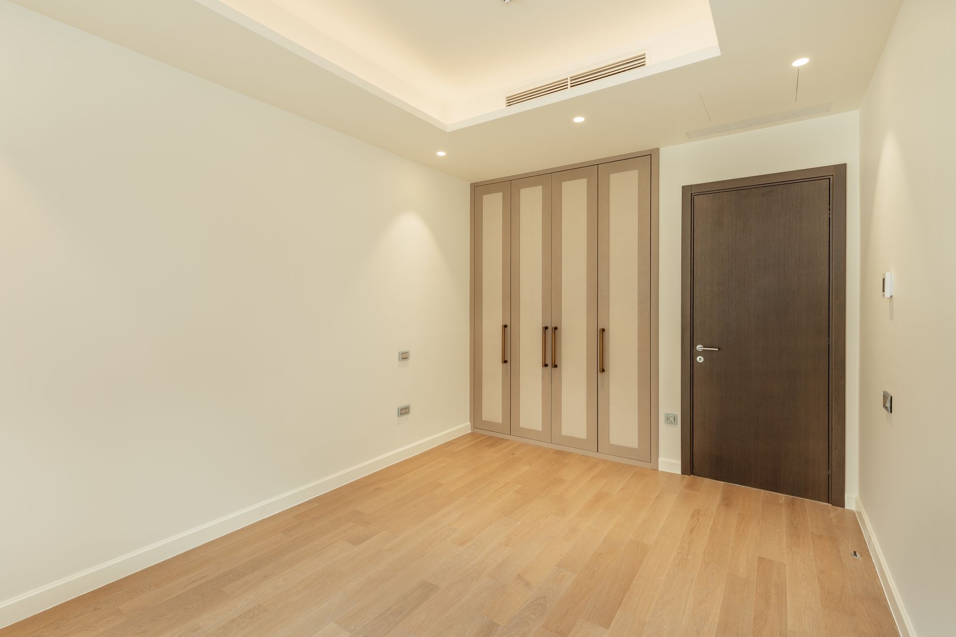 Апартаменты в Герцег-Нови, Черногория, 171м2 - стоимость 1&nbsp;385&nbsp;000€ - Ref: 80929 фото 3