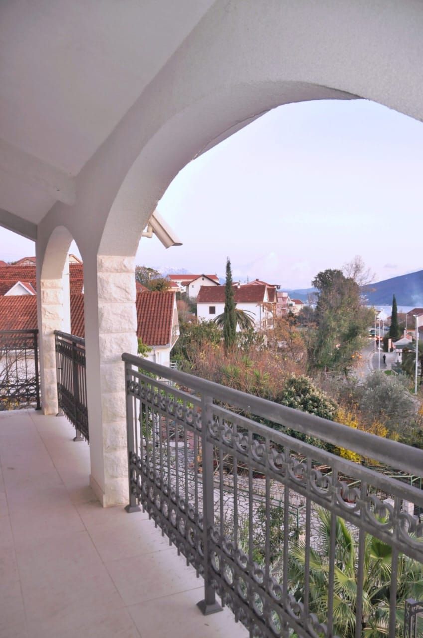 Вилла в Дженовичах, Черногория, 300м2 - стоимость 790&nbsp;000€ - Ref: 81593 фото 3