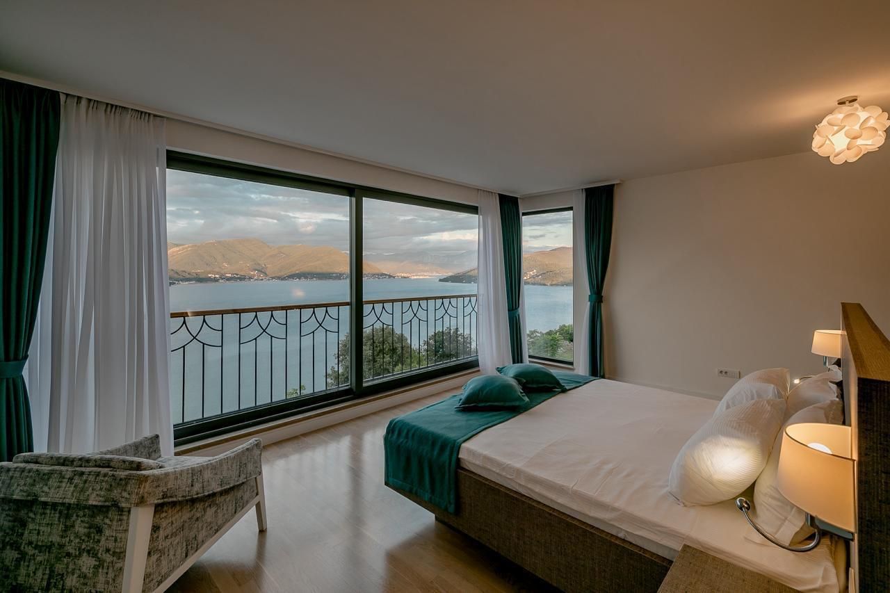 Вилла в Герцег-Нови, Черногория, 236м2 - стоимость 850&nbsp;000€ - Ref: 81595 фото 2