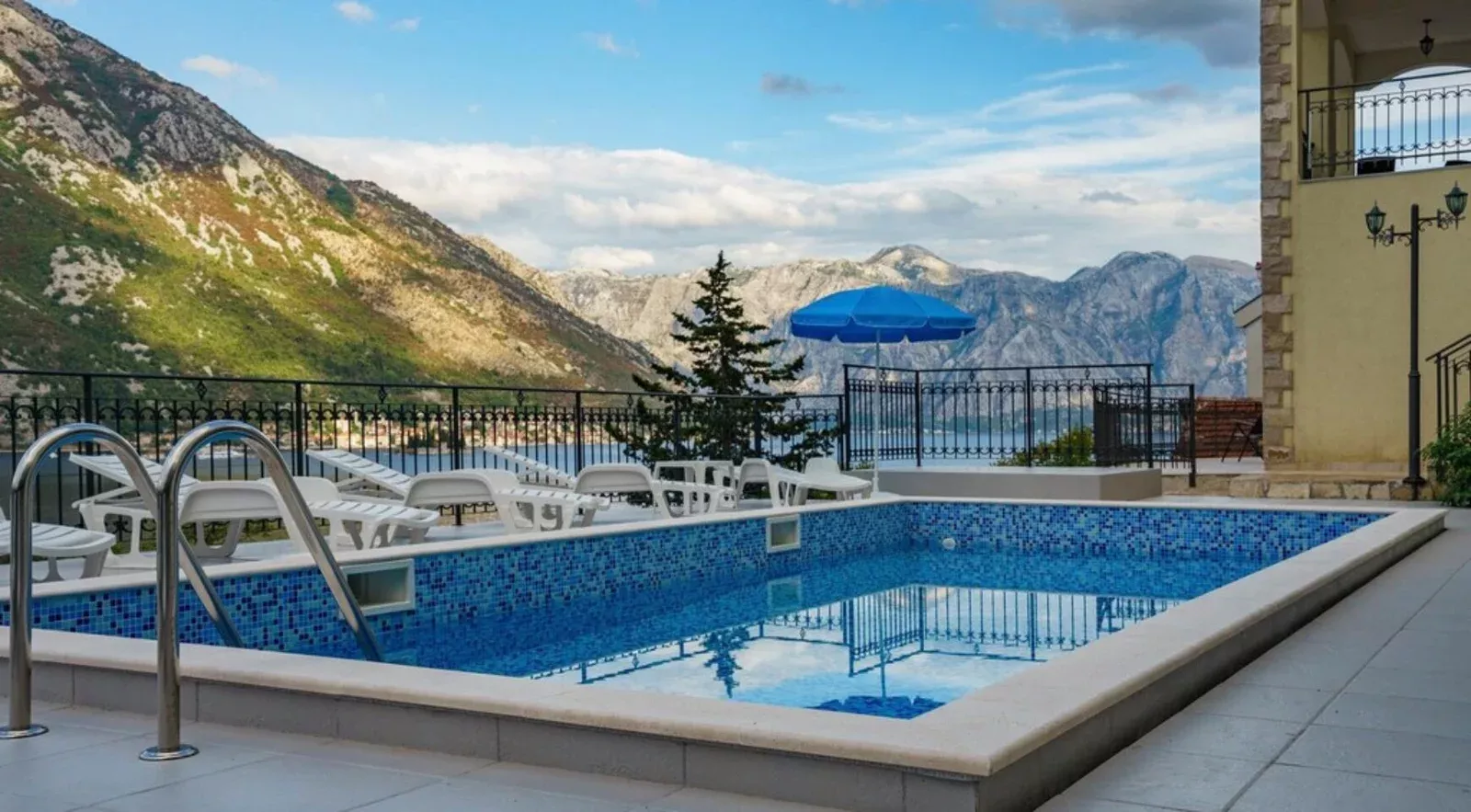 Вилла в Которе, Черногория, 424м2 - стоимость 1&nbsp;200&nbsp;000€ - Ref: 81633 фото 5