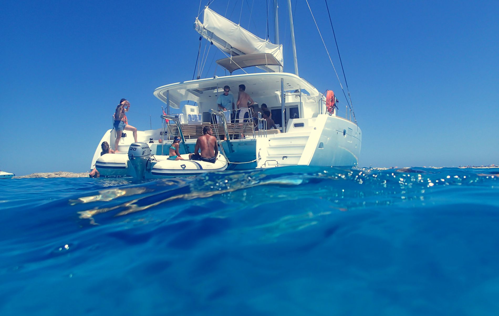 Яхтинг в Испании круглый год фото 4