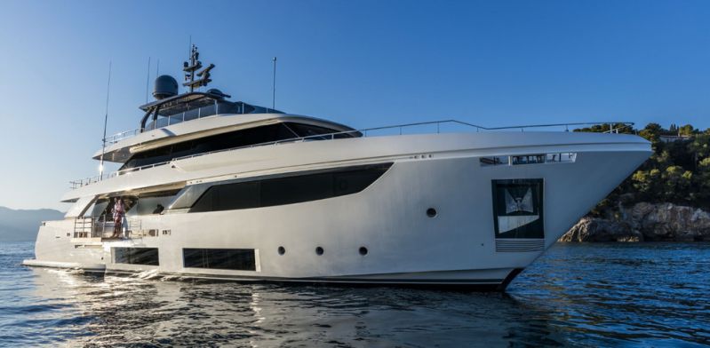 Продажа яхты Custom Line Navetta 33 в Европе в Дубае - 9500000€ - Ref: 143 фото 4