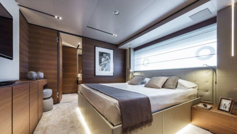 Продажа яхты Custom Line Navetta 33 в Европе в Дубае - 9500000€ - Ref: 143 фото 9