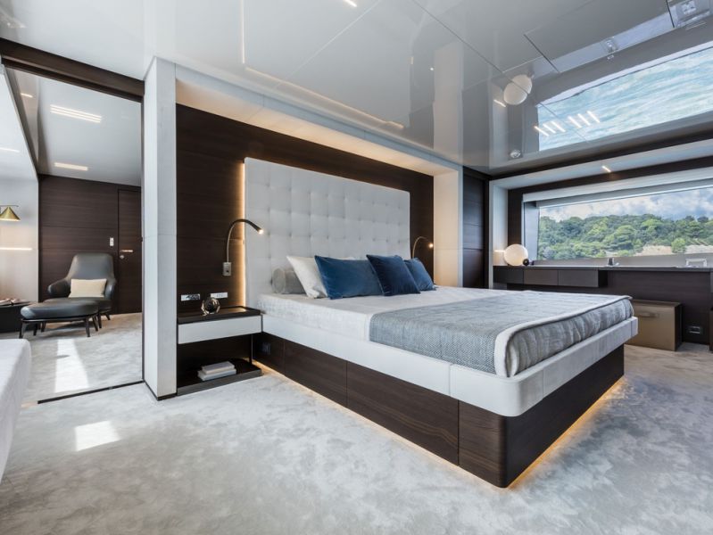 Продажа яхты Custom Line Navetta 37 в Европе в Аликанте - 13900000€ - Ref: 155 фото 10