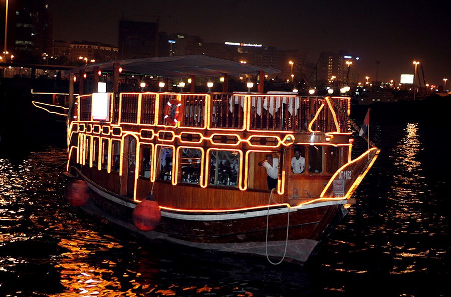Ужин на лодке Доу по Дубай Марине в Дубае - 65€ - Ref: 1155 фото 2