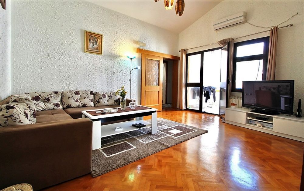 Этаж дома в аренду в Баре - 600€ - Ref: 1257 фото 3