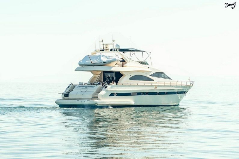 Аренда яхты  АСТОНДОА 72 GLX в Марбелье - 2950€ - Ref: 1269 фото 11