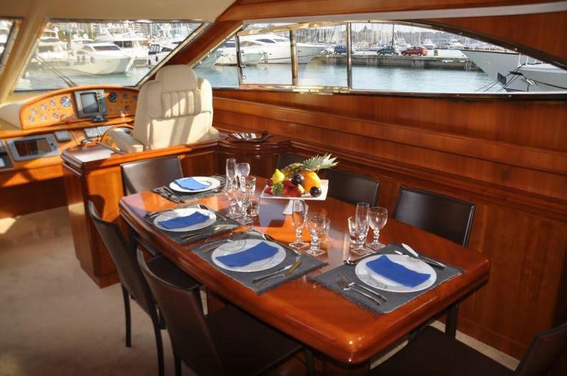 Аренда яхты  АСТОНДОА 72 GLX в Марбелье - 2950€ - Ref: 1269 фото 12