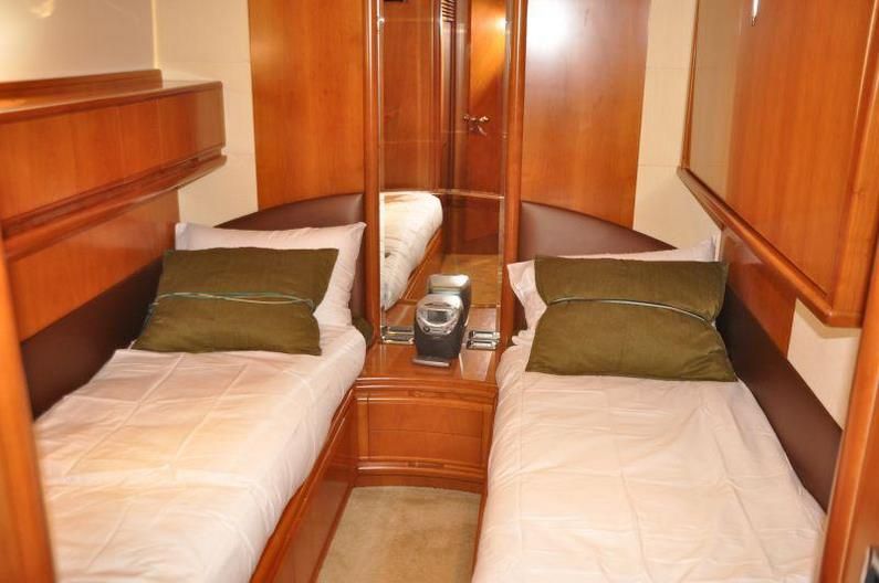 Аренда яхты  АСТОНДОА 72 GLX в Марбелье - 2950€ - Ref: 1269 фото 17