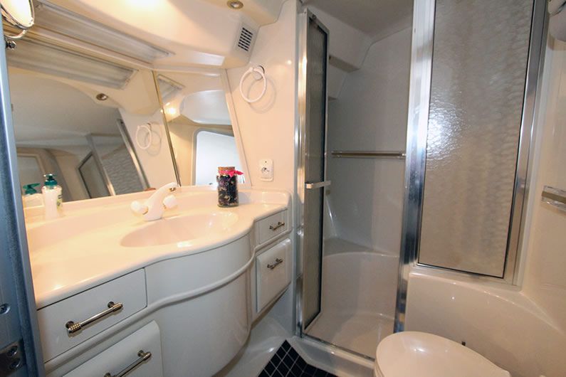 Аренда яхты  SEA RAY 630 SSS в Марбелье - 1850€ - Ref: 1273 фото 10