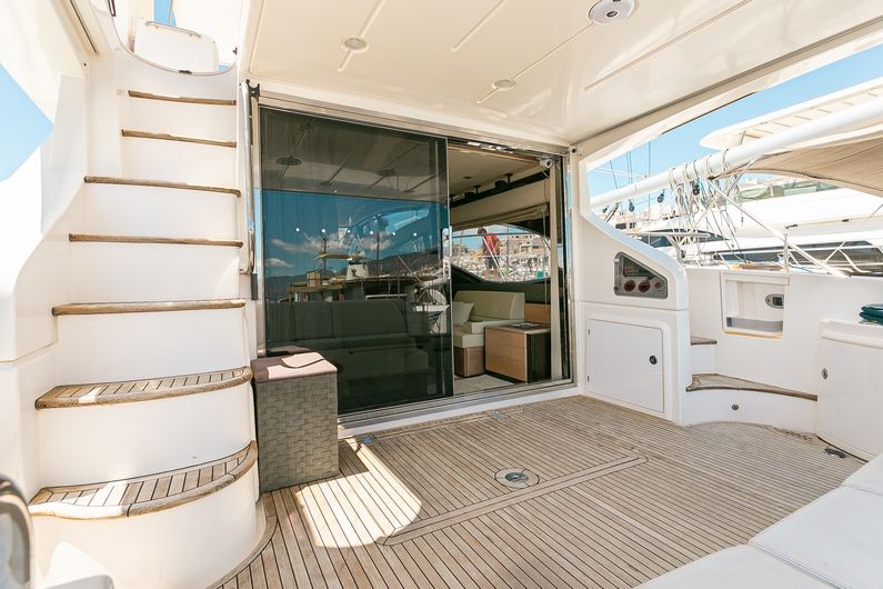 Аренда яхты  AZIMUT 58 FLY в Марбелье - 2200€ - Ref: 1274 фото 15