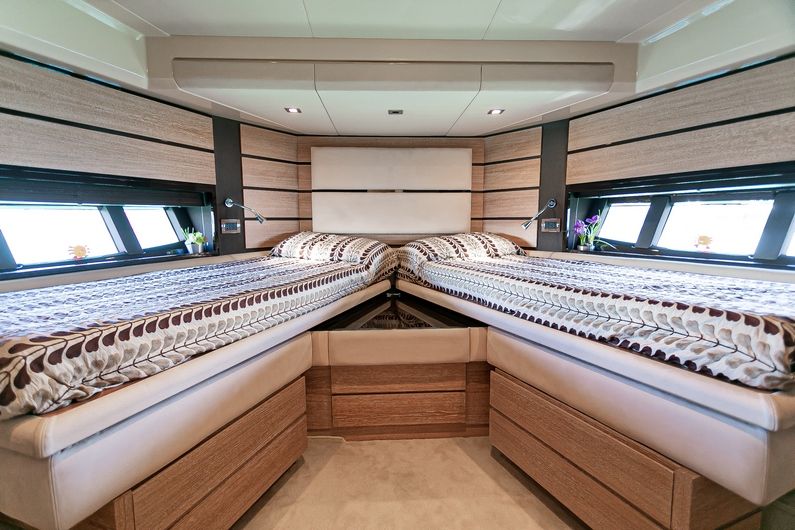 Аренда яхты  AZIMUT 58 FLY в Марбелье - 2200€ - Ref: 1274 фото 19