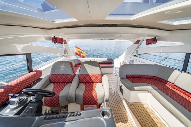 Аренда яхты  PRINCESS V58 в Марбелье - 1600€ - Ref: 1275 фото 6