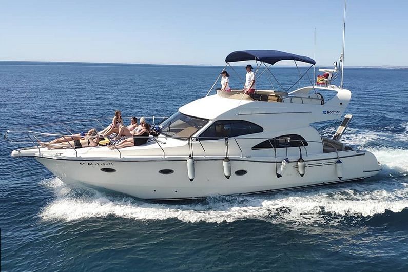 Аренда яхты RODMAN 44 FLY  в Марбелье - 1150€ - Ref: 1278 фото 2