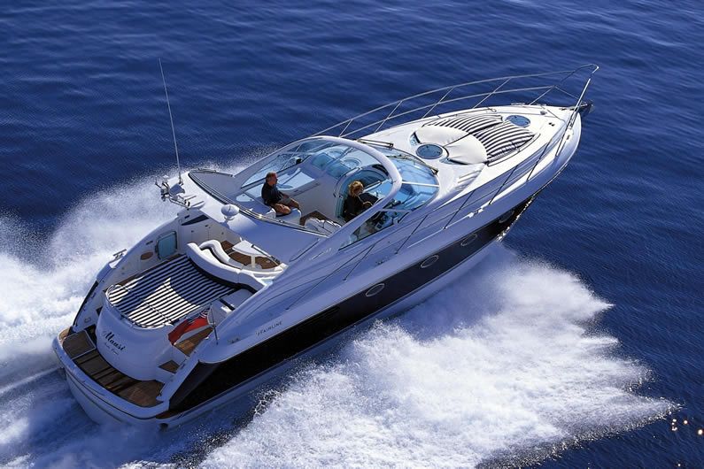 Аренда яхты FAIRLINE TARGA 43 в Марбелье - 1000€ - Ref: 1279 фото 1
