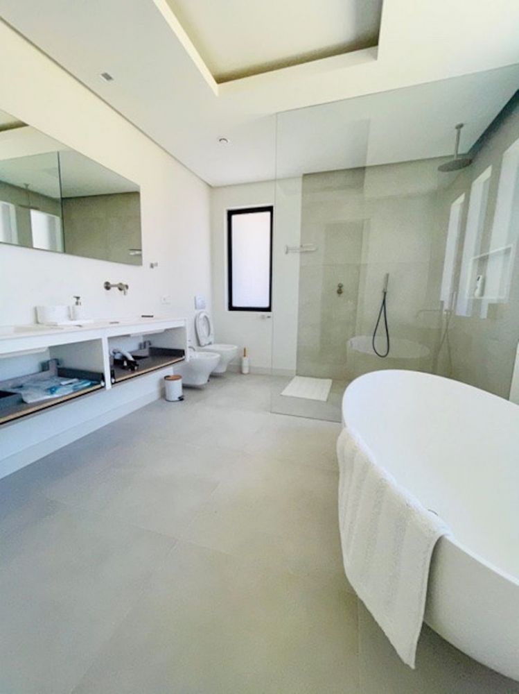 Rent with the possibility of a villa - 10000€ - Ref: 1284 photo 6