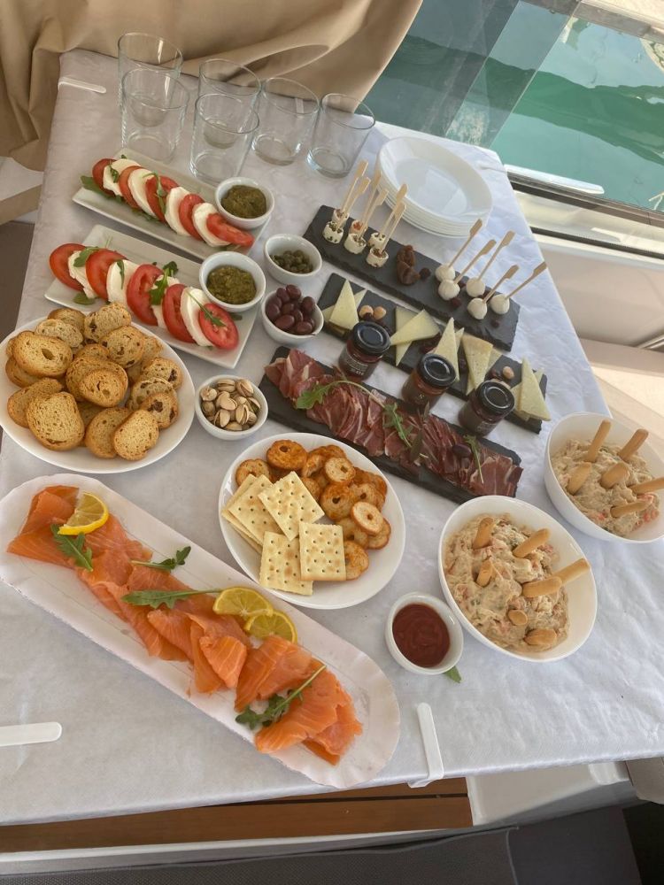 Кейтеринг на яхте в Аликанте - 30€ - Ref: 1323 фото 7