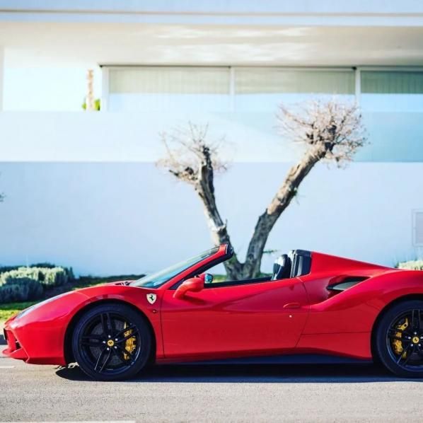 Ferrari 488 Cabrio w Marbelli - 1500€ - Ref: 1369 zdjęcia 4