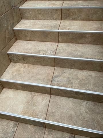 Мастер по укладке в Дубае - Ref: 1387 фото 2