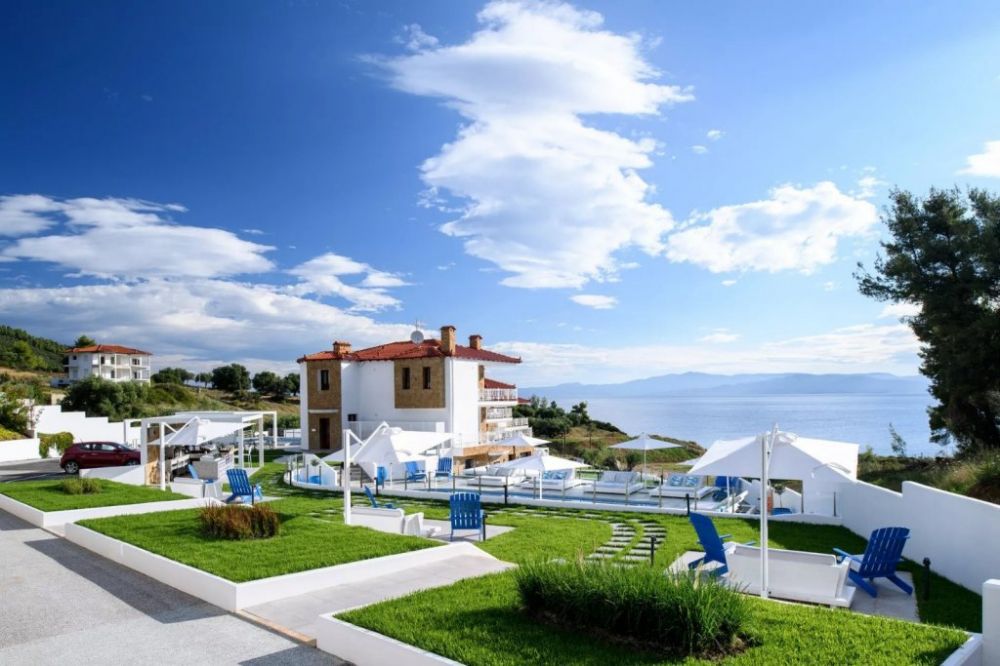 Сдается вилла с частным бассейном в Кассандре в Кассандре - 650€ - Ref: 3896 фото 1