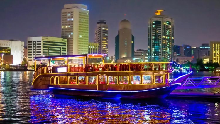 Круиз на Дау с ужином  на яхте в Дубае в Даунтаун Бурдж Дубай - 140Dh - Ref: 4948 фото 3