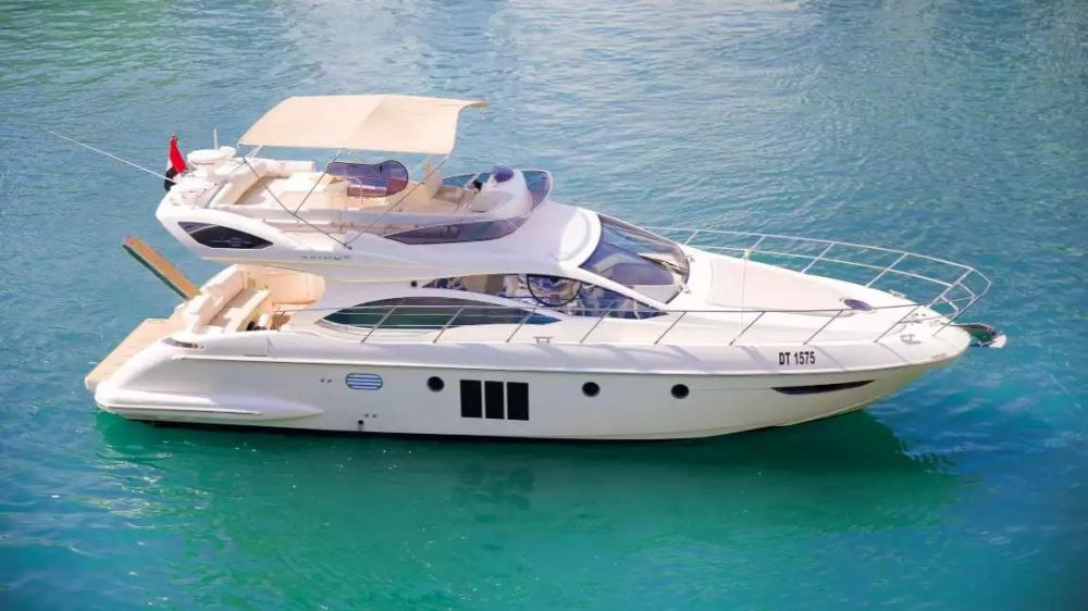 Аренда яхты Azimut в Дубае в Дубай Марина - 1755Dh - Ref: 4994 фото 3