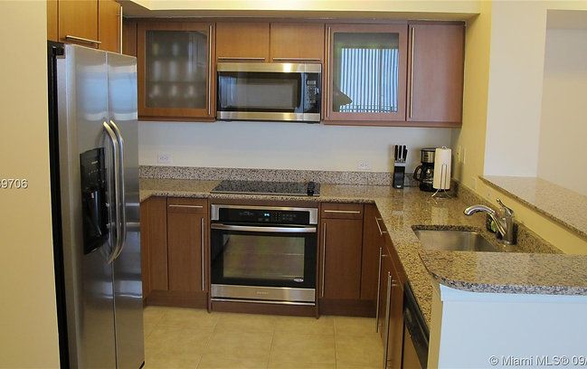 Аренда квартиры  Ocean Dr Hallandale Beach в Майами - 150$ - Ref: 5079 фото 2