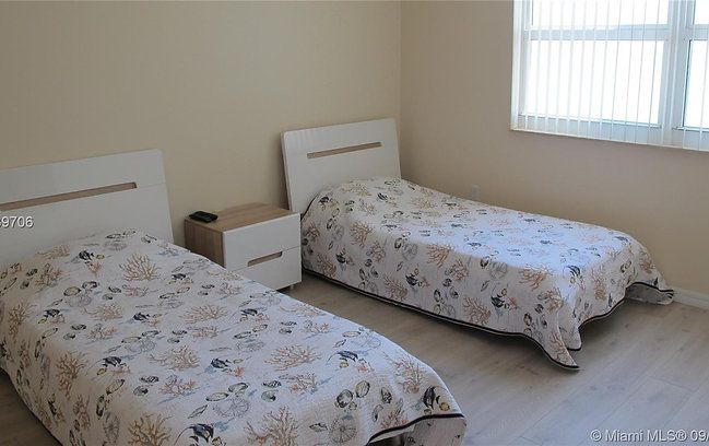 Аренда квартиры  Ocean Dr Hallandale Beach в Майами - 150$ - Ref: 5079 фото 3