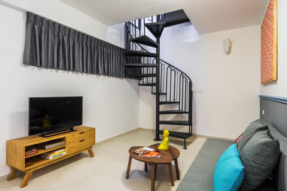 Квартира с 4 спальнями, садом и парковкой Зрубавель в Тель-Авиве - 600€ - Ref: 5111 фото 8