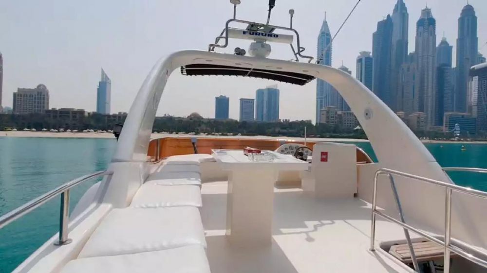 Аренда яхты в Дубае Duretti 70ft Spacious Yacht в Даунтаун Бурдж Дубай - 1900Dh - Ref: 5133 фото 3
