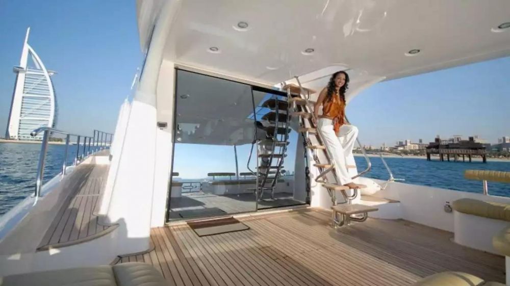 Аренда яхты в Дубае Duretti 70ft Spacious Yacht в Даунтаун Бурдж Дубай - 1900Dh - Ref: 5133 фото 7