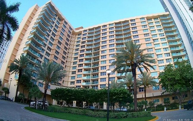 Аренда квартиры в районе Hollywood Beach на первой линии в Санни-Айлс-Бич - 120$ - Ref: 5149 фото 3