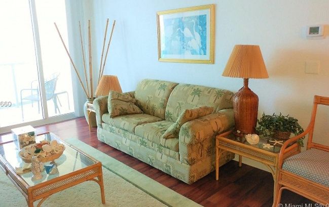 Аренда квартиры в районе Hollywood Beach на первой линии в Санни-Айлс-Бич - 120$ - Ref: 5149 фото 6