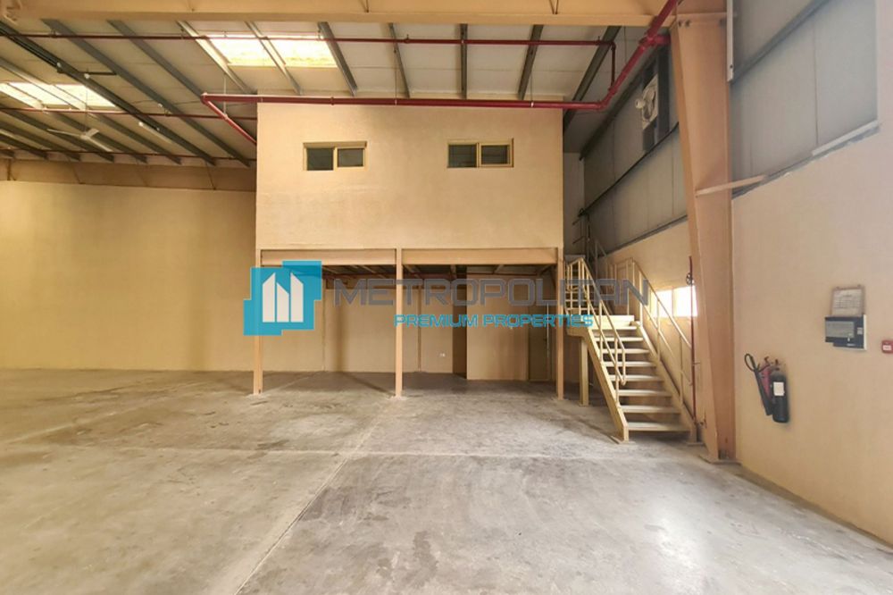 Сдается склад со встроенным офисом в Dubai Investment Park в Дубае - 162680Dh - Ref: 5288 фото 4