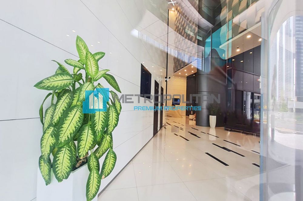Large Layout | Open Retail Space | Bright Unit in Dubai - 456000Dh - Ref: 5357 photo 2