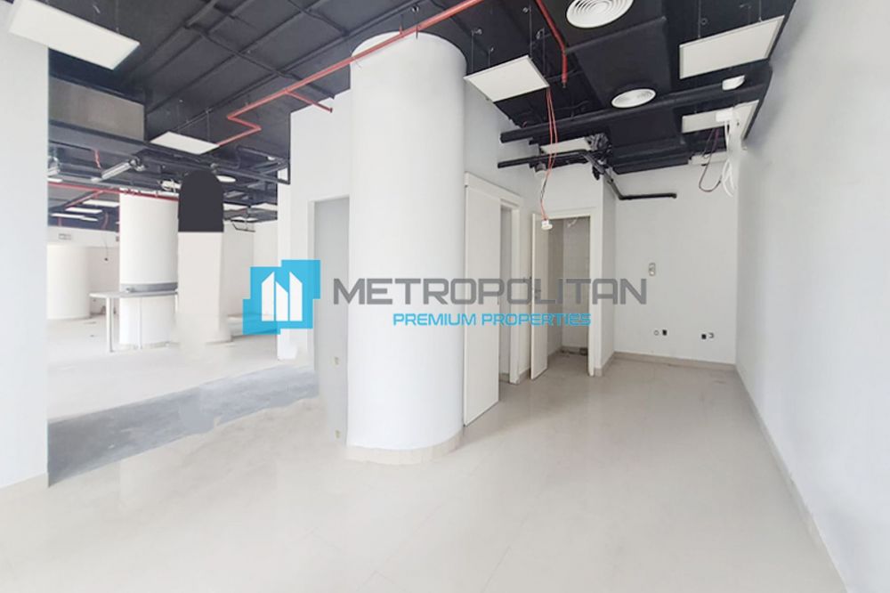 Large Layout | Open Retail Space | Bright Unit in Dubai - 456000Dh - Ref: 5357 photo 6