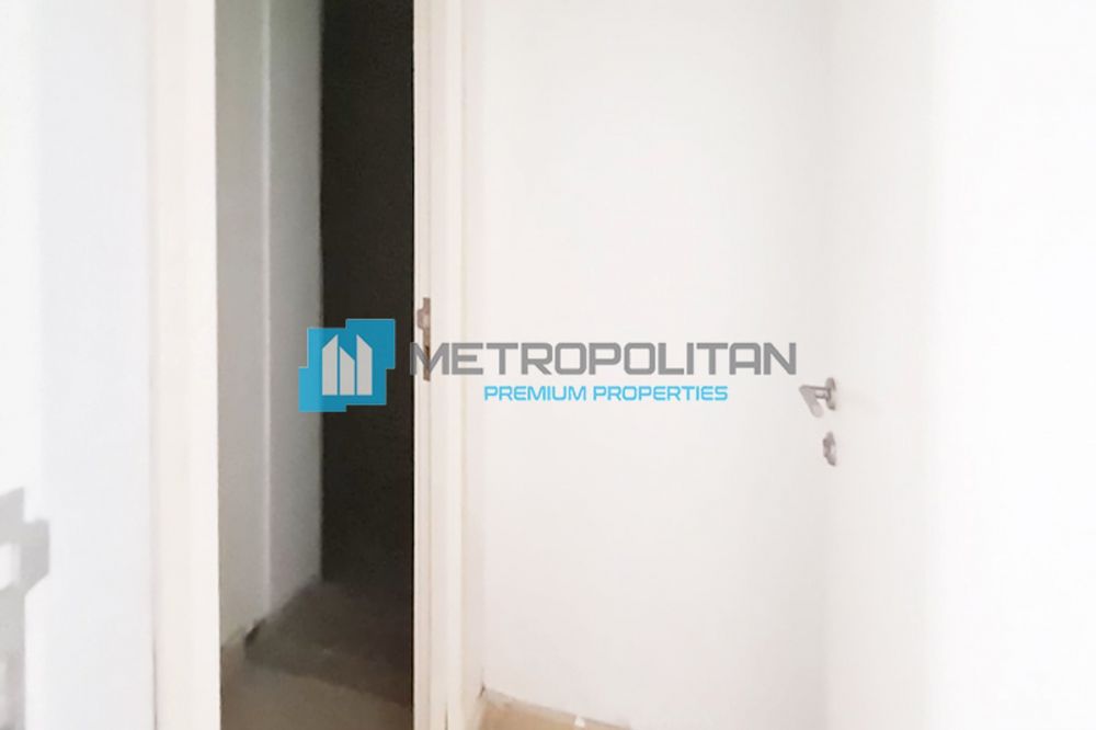 Large Layout | Open Retail Space | Bright Unit in Dubai - 456000Dh - Ref: 5357 photo 9