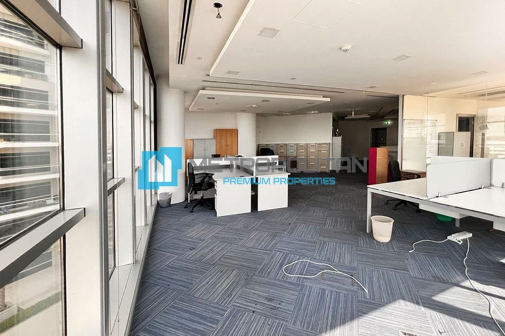 Удивительно оборудованное офисное помещение в самом сердце Старого Дубая в Дубае - 640000Dh - Ref: 5402 фото 3