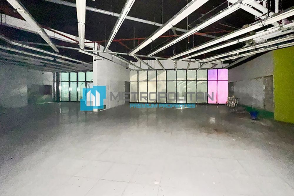 Semi-Fitted Shop| Bur Dubai| Prime Location in Dubai - 1479300Dh - Ref: 5408 photo 8