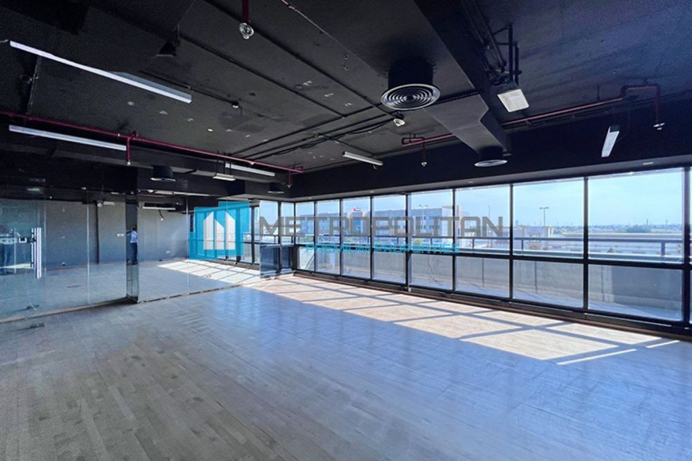 Spacious Retail Space for Gym | Prime Location in Dubai - 833550Dh - Ref: 5464 photo 2