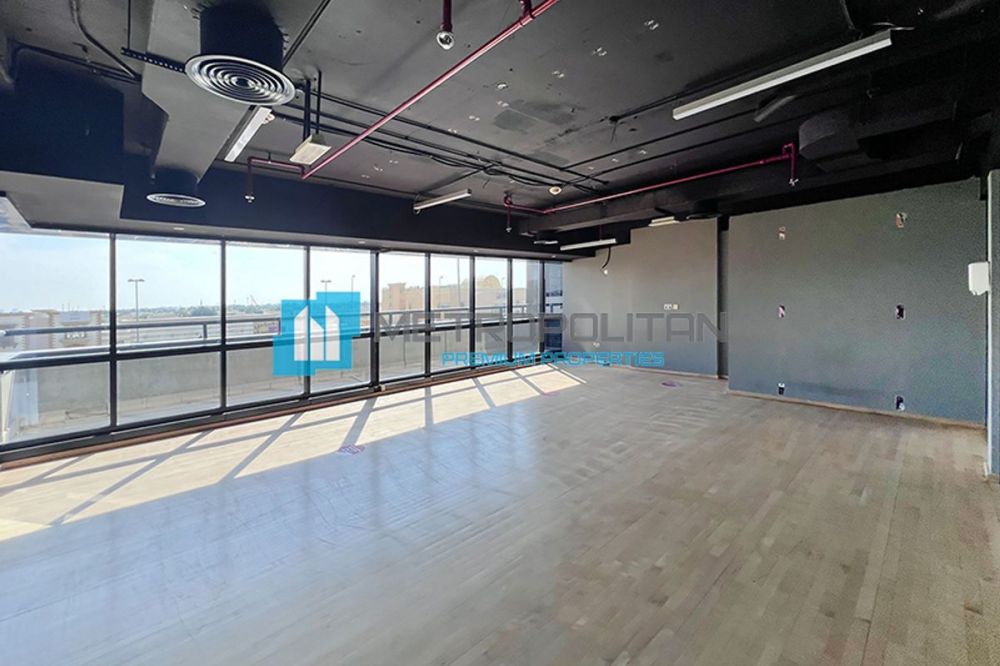 Spacious Retail Space for Gym | Prime Location in Dubai - 833550Dh - Ref: 5464 photo 3