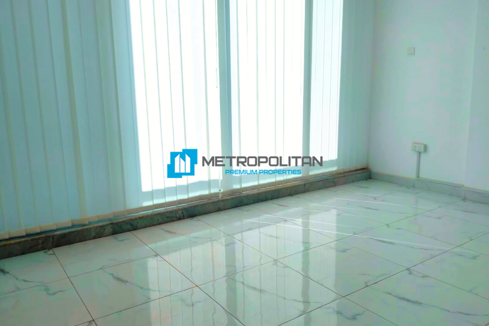 Сдается в аренду оборудованный офис площадью 1000 кв. Футов в Умм-Аль-Шейфе. в Дубае - 150000Dh - Ref: 5504 фото 7