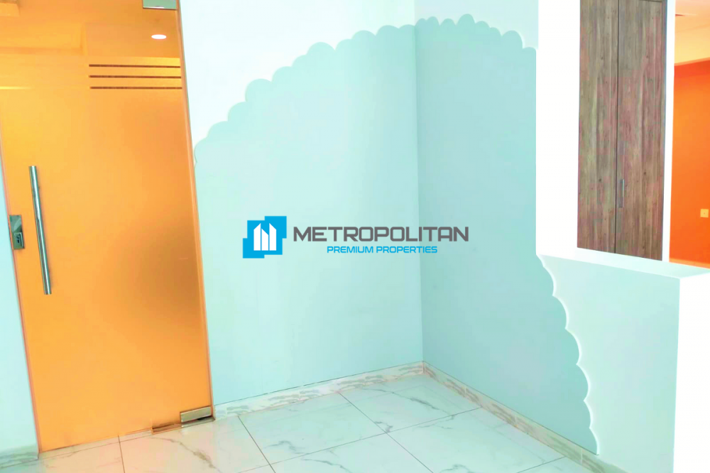 Сдается в аренду оборудованный офис площадью 1000 кв. Футов в Умм-Аль-Шейфе. в Дубае - 150000Dh - Ref: 5504 фото 8