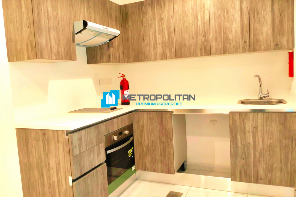 Сдается в аренду оборудованный офис площадью 1000 кв. Футов в Умм-Аль-Шейфе. в Дубае - 150000Dh - Ref: 5504 фото 11