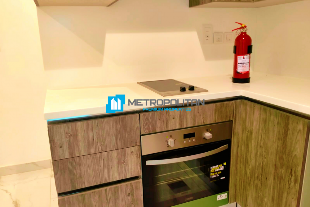 Сдается в аренду оборудованный офис площадью 1000 кв. Футов в Умм-Аль-Шейфе. в Дубае - 150000Dh - Ref: 5504 фото 12