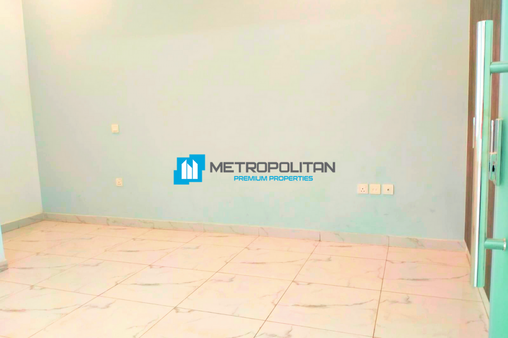 Сдается в аренду оборудованный офис площадью 1000 кв. Футов в Умм-Аль-Шейфе. в Дубае - 150000Dh - Ref: 5504 фото 13